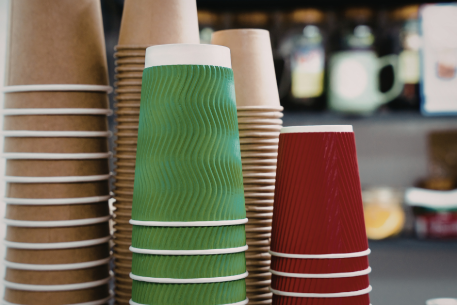 Cawan Kopi Dinding Tunggal atau Dinding Berganda? Panduan Pengeluar